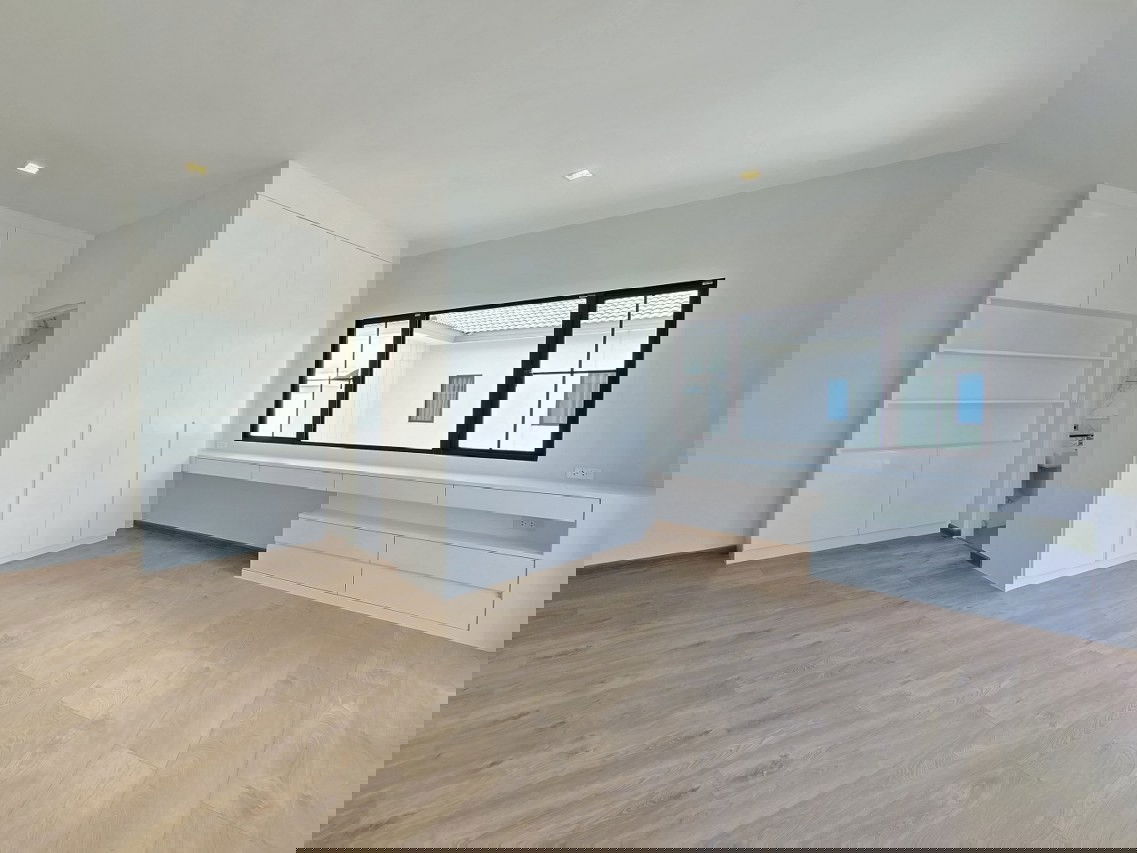 picture For sale: Resale detached house in Laddarom Phutthamonthon Sai 3 project, corner unit, near Central Salaya. - 14/19