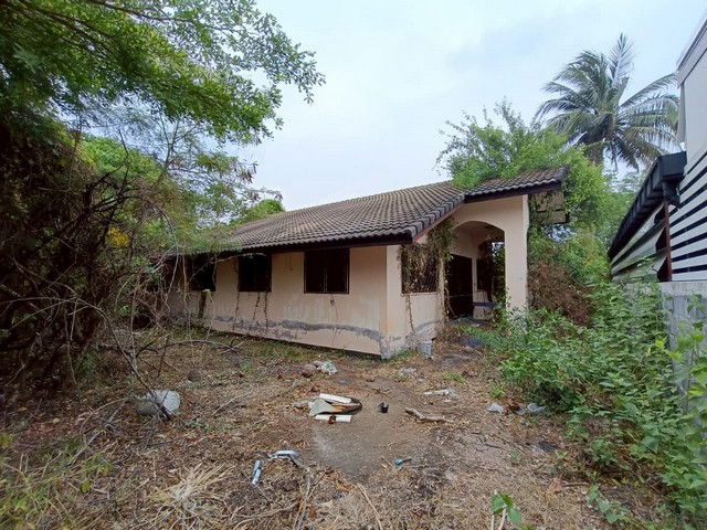 picture FOR SALE  HOUSE PROPERTY  1188000 BAHT. - 4/8