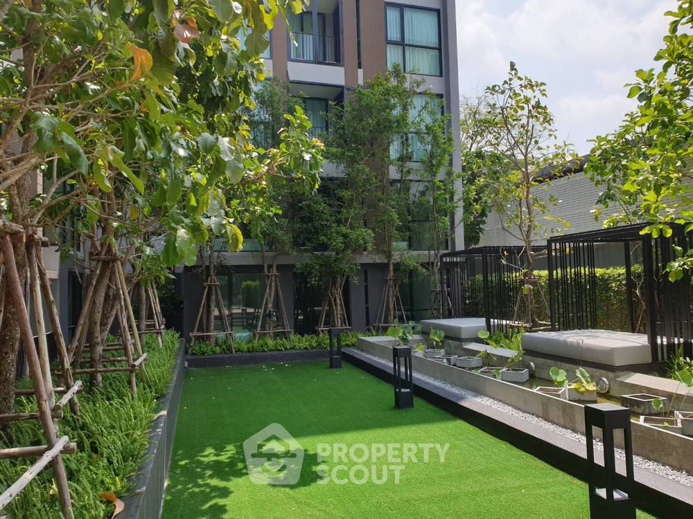 picture 2-BR Condo at Vtara 36 near BTS Thong Lor (ID 384921) - 9/12