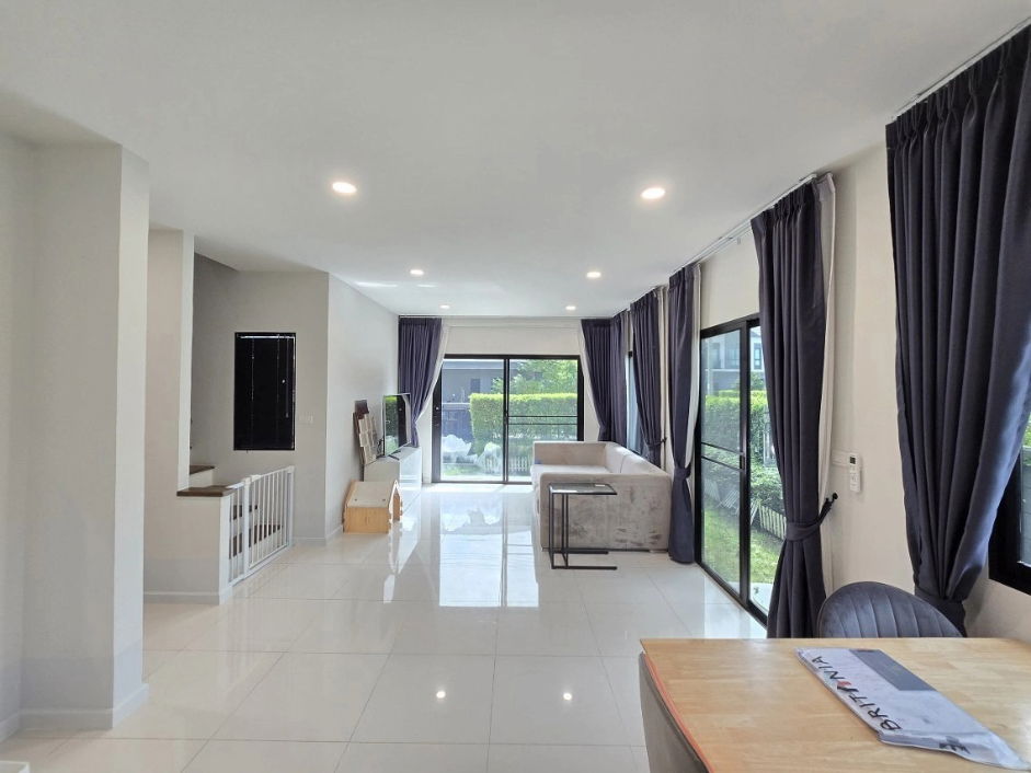 รูป บ้านแฝดมือสองนนทบุรี โครงการ บริทาเนีย วงแหวน-ปิ่นเกล้า (Britania Wongwaen - Pinklao) หลังมุม เนื้อที่ 39.20 ตร.ว. แถมฟรี! เครื่องปรับอากาศ - รูปที่ 5/10