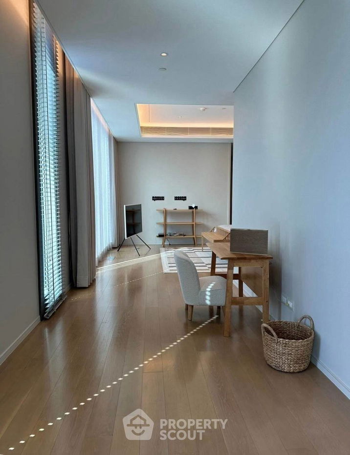 picture 2-BR Condo at Baan Sindhorn near BTS Ratchadamri (ID 2085568) - 4/10