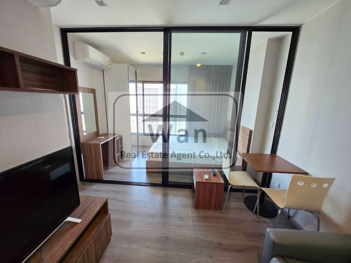 รูป ให้เช่าคอนโด politan rive ชั้น 55 ขนาด 25 ตร.ม. เฟอร์นิเจอร์ เตรื่องใช้ไฟฟ้า วิวแม่น้ำ ( top floor ) - รูปที่ 2/10