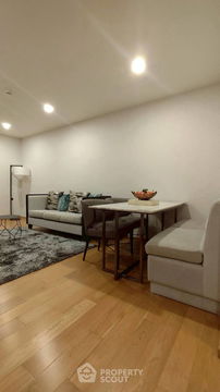 2-BR Condo at Na Vara Residence near BTS Chit Lom (ID 2515741)