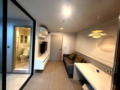 Condos for rent : For Rent📍life ladprao🛀1 bed 1 bath📞0639399665