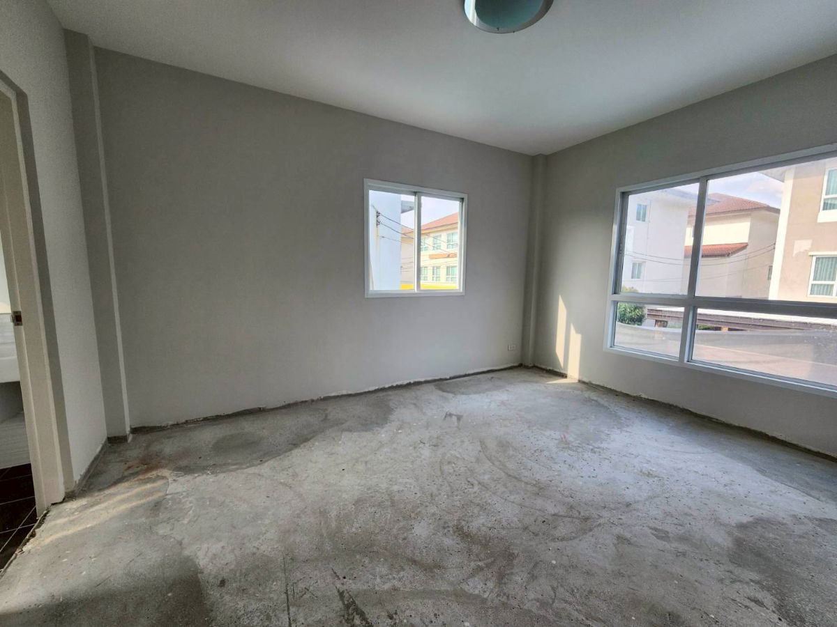 รูป ขายบ้านเดี่ยวมือสองนนทบุรี โครงการ คาซ่าพรีเมี่ยม ราชพฤกษ์-พระราม5 (Casa Premium Ratchaphruek-Rama 5) หลังมุม ใกล้รถไฟฟ้าสถานีบางพลู - รูปที่ 12/20