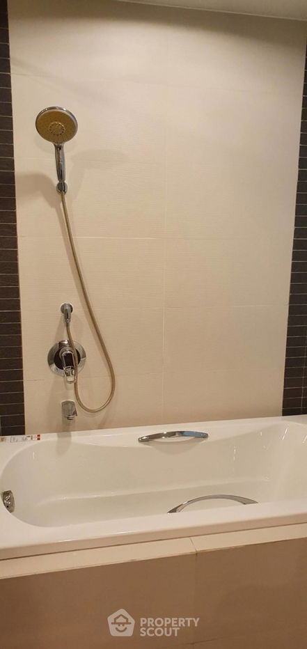 picture 1-BR Condo at The Crest Sukhumvit 49 near BTS Thong Lor (ID 2513765) - 8/14