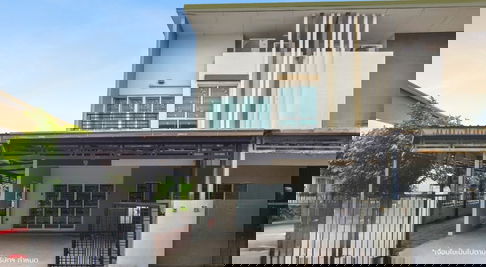 For sale: a used townhouse in Nonthaburi, Citysense Rattanathibet - Liang Mueang Non 13 project, corner unit