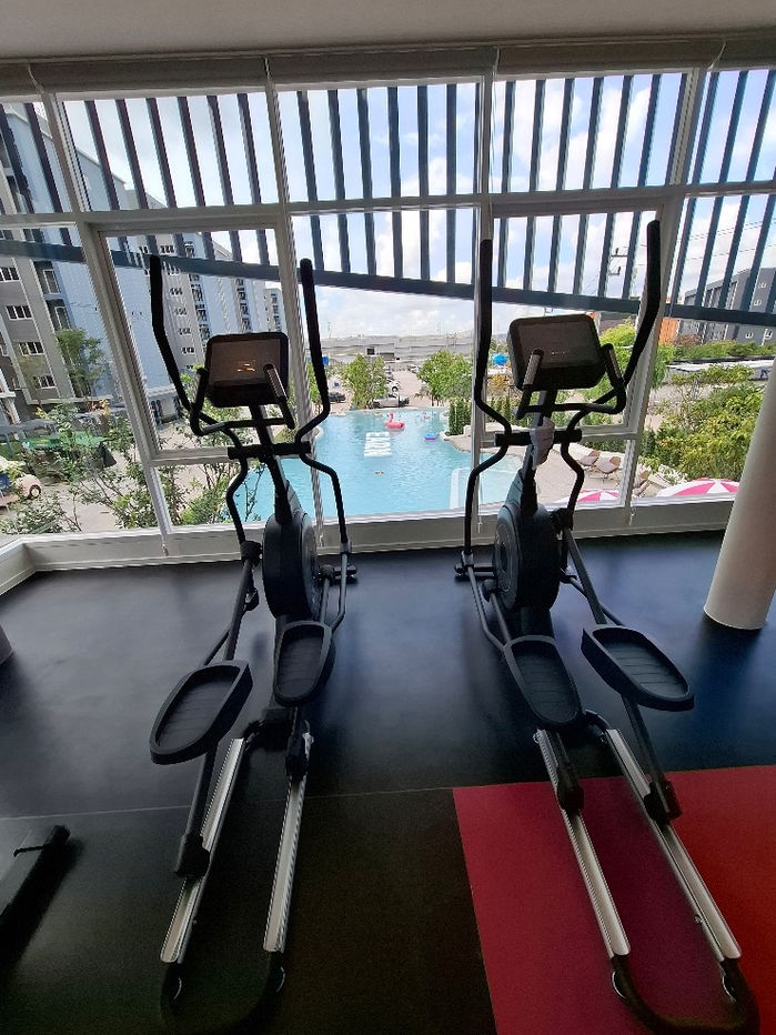 picture New 📌 condo for rent 🎉 EARN BY LPN - 15/20