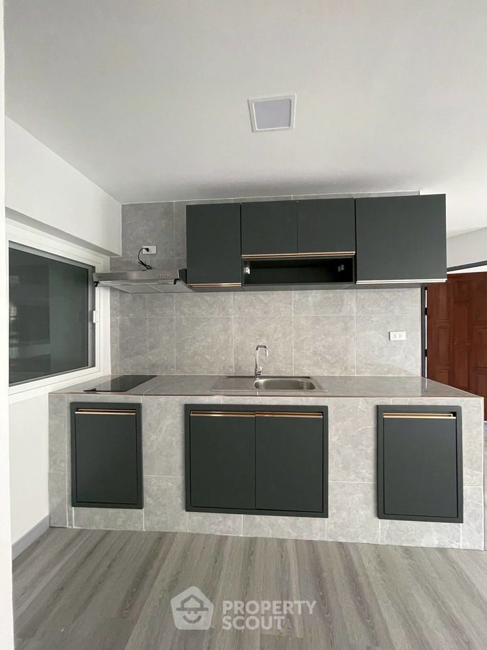 รูป คอนโด 3-ห้องนอน ที่ ทองหล่อ ทาวเวอร์ คอนโดมิเนียม ใกล้ BTS ทองหล่อ (ID 2516783) - รูปที่ 5/6