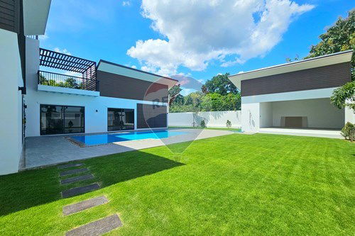 รูป [920601001-652] ขายบ้านเดี่ยว 3 ห้องนอน 3.5 ห้องน้ำ สไตล์ทรอปิคอล ในโครงการ 70 สำหรับขาย - รูปที่ 2/50