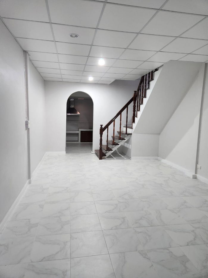 picture Townhouse for sale ,cheap price - 2/17