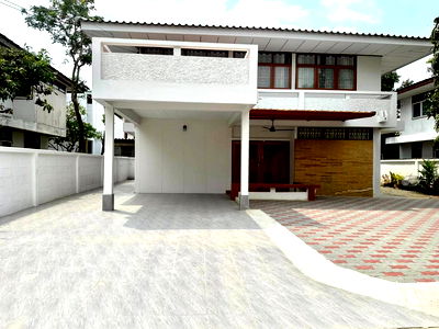 บ้านเดี่ยวให้เช่า : ให้เช่าบ้านเดี่ยว 2 ชั้น สุขุมวิท 101/1 ซอย วชิรธรรมสาธิต 57 แยก 11 เฟอร์นิเจอร์ครบ