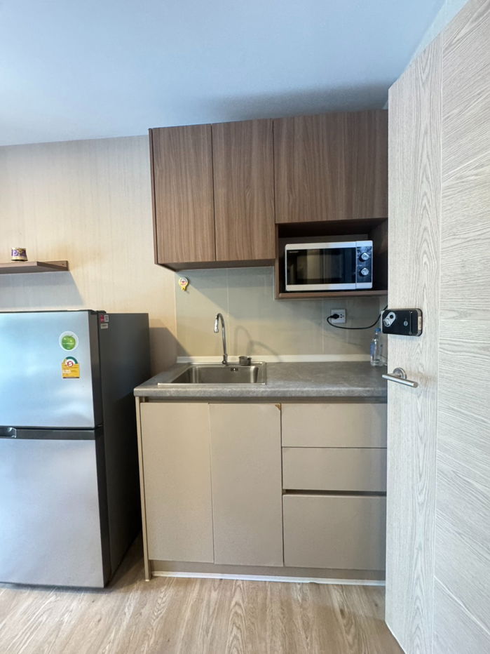 รูป ขาย เคฟ ทาวน์ สเปซ Kave town space ข้างม.กรุงเทพ เฟอร์ไฟฟ้าครบ มีเครื่องซักผ้า พร้อมอยู่ ให้หมด - รูปที่ 13/19