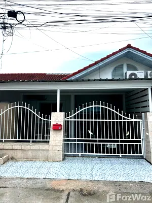 Townhouses for sale Chonburi : 2 Bedroom Townhouse for sale at Eakmongkol 4  5953689