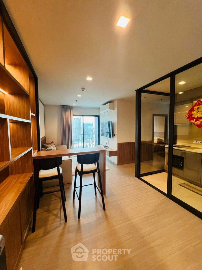 picture 2-BR Condo at Life Asoke - Rama 9 near MRT Phra Ram 9 (ID 2515522) - 10/17