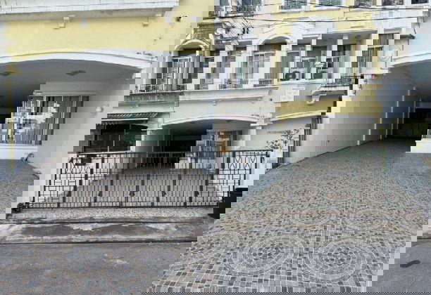 รูป ให้เช่า ทาวน์โฮม 4 ชั้น โครงการ บ้านกลางเมือง บริติชทาวน์ ศรีนครินทร์ / ซอยศรีด่าน 24 ถนนศรีนครินทร์ / แอร์ 4 เครื่อง / จดบริษัทได้ - รูปที่ 11/12