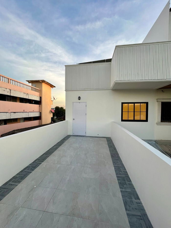 รูป S978 🏡 ขายทาวน์โฮม 4 ชั้น ทำเลลาดพร้าว เดินทางสะดวก ใกล้รถไฟฟ้าและห้างใหญ่ ราคาเพียง 5.9 ล้านบาท - รูปที่ 18/24