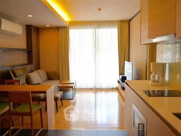 picture 1-BR Condo at Via Botani near BTS Phrom Phong (ID 2367294) - 4/11