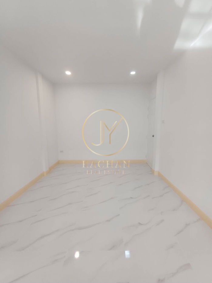 รูป ขายด่วน ทาวน์เฮ้าส์ 2 ชั้น หมู่บ้านบัวทองธานี เนื้อที่ 20.5 ตร.ว พื้นที่ใช้สอย 130 ตร.ม - รูปที่ 19/20