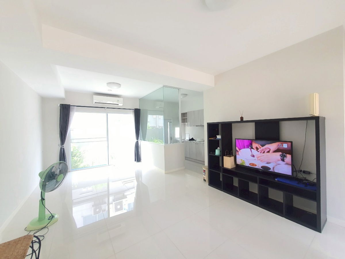 รูป ขายทาวน์โฮมมือสองนนทบุรี โครงการ อินดี้ ปิ่นเกล้า-สิรินธร (Indy Pinklao-Sirindhorn) ติดสวน เนื้อที่ 21.1 ตร.ว. ใกล้เซ็นทรัล ปิ่นเกล้า  - รูปที่ 2/15