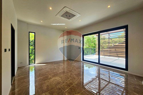 รูป [920601001-652] ขายบ้านเดี่ยว 3 ห้องนอน 3.5 ห้องน้ำ สไตล์ทรอปิคอล ในโครงการ 70 สำหรับขาย - รูปที่ 37/50