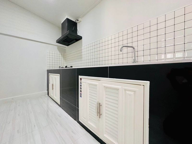 รูป ขายทาวน์โฮมรีโนเวทใหม่ ม.เดอะเซ็นทรัลไลฟ์ สวนเสือ ศรีราชา - รูปที่ 6/19