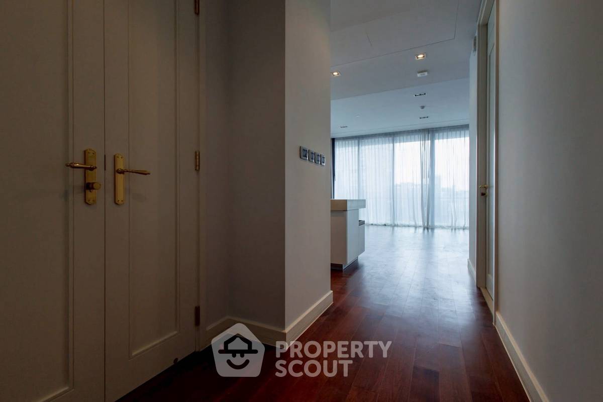 picture 3-BR Condo at Marque Sukhumvit near BTS Phrom Phong (ID 2516688) - 10/15