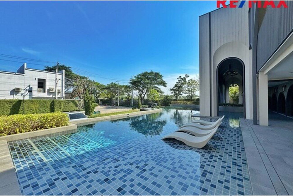 picture [920091039-301] Luxury Oasis in Bang Bua Thong - 4BR Home - 26/29