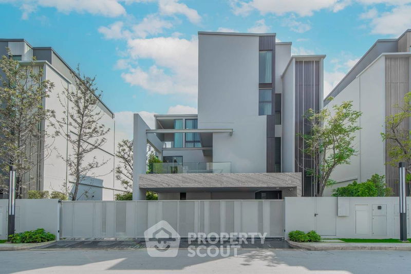 Houses for sale : 4-BR House at Vive Krungthep Kreetha close to Krungthep Kreetha (ID 2514144)
