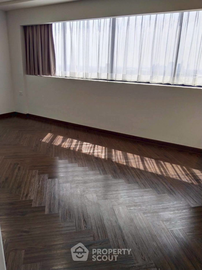 รูป คอนโด 3-ห้องนอน ที่ เพรสซิเดนท์ ปาร์ค คอนโดมิเนี่ยม ใกล้ MRT ศูนย์การประชุมแห่งชาติสิริกิติ์ (ID 2516782) - รูปที่ 13/15