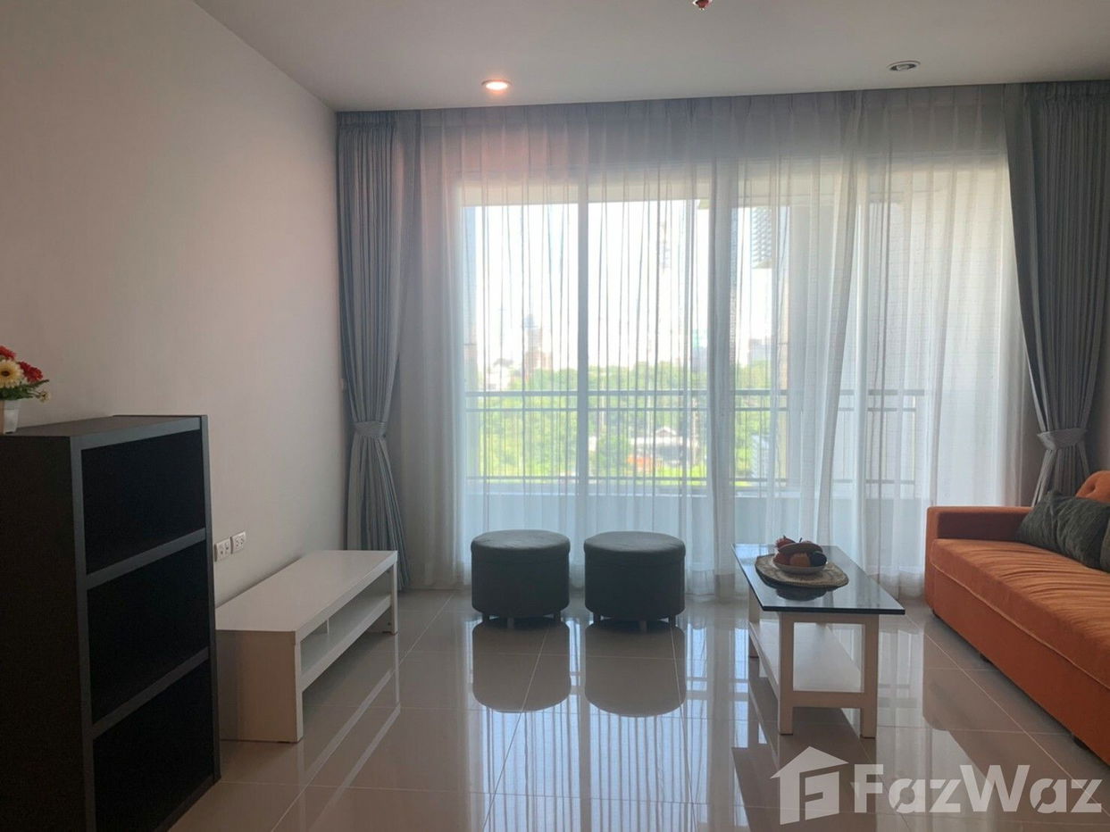 picture 1 Bedroom Condo for sale at Circle Condominium 1077324 - 1/8