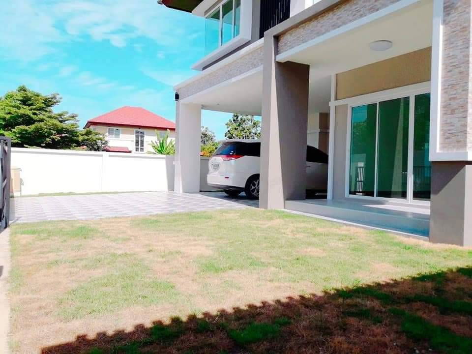 รูป ให้เช่าบ้านเดี่ยว 2 ชั้น ในสนามกอล์ฟ Flora Ville Golf & Country Club เฟอร์นิเจอร์ครบ ใกล้สนามบินดอนเมือง ใกล้ทางด่วนศรีสมาน  - รูปที่ 32/34