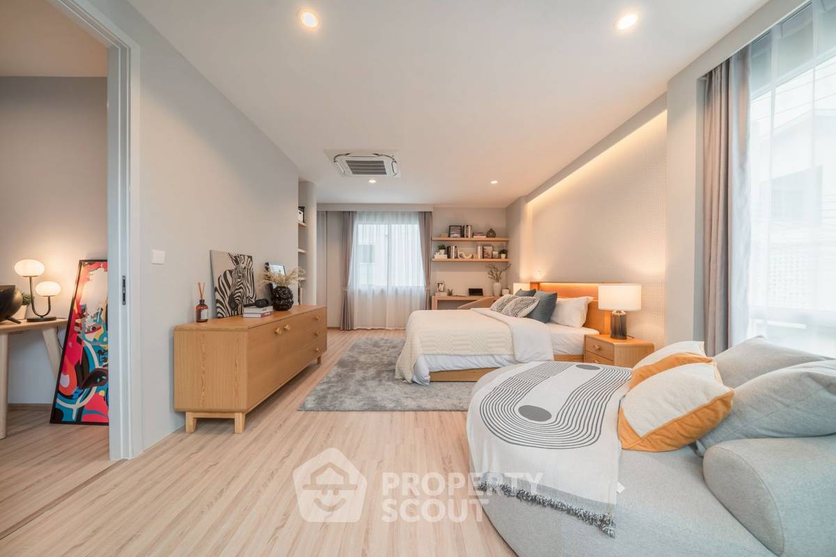 picture 4-BR House at Nirvana ABSOLUTE Krungthep Kreetha in Saphan Sung (ID 2480336) - 8/23