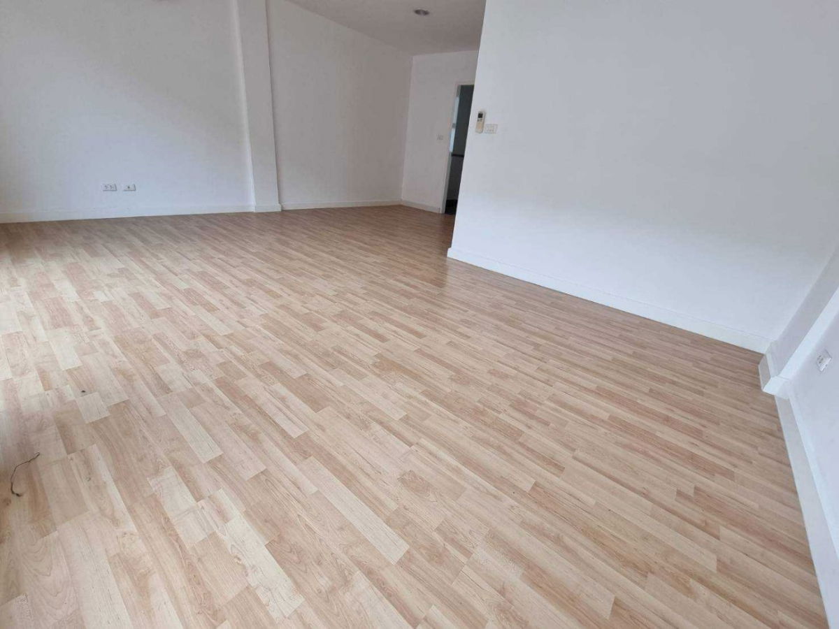 รูป ขายทาวน์โฮมมือสองนนทบุรี โครงการ พลัสซิตี้พาร์ค งามวงศ์วาน 25 (Plus City Park Ngamwongwan 25) รถไฟฟ้าสายสีม่วงสถานีศูนย์ราชการนนทบุรี  - รูปที่ 9/15