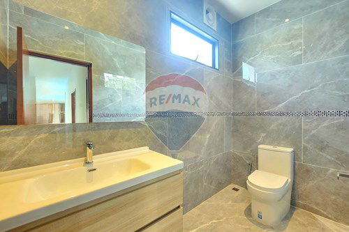 รูป [920601001-652] ขายบ้านเดี่ยว 3 ห้องนอน 3.5 ห้องน้ำ สไตล์ทรอปิคอล ในโครงการ 70 สำหรับขาย - รูปที่ 34/50