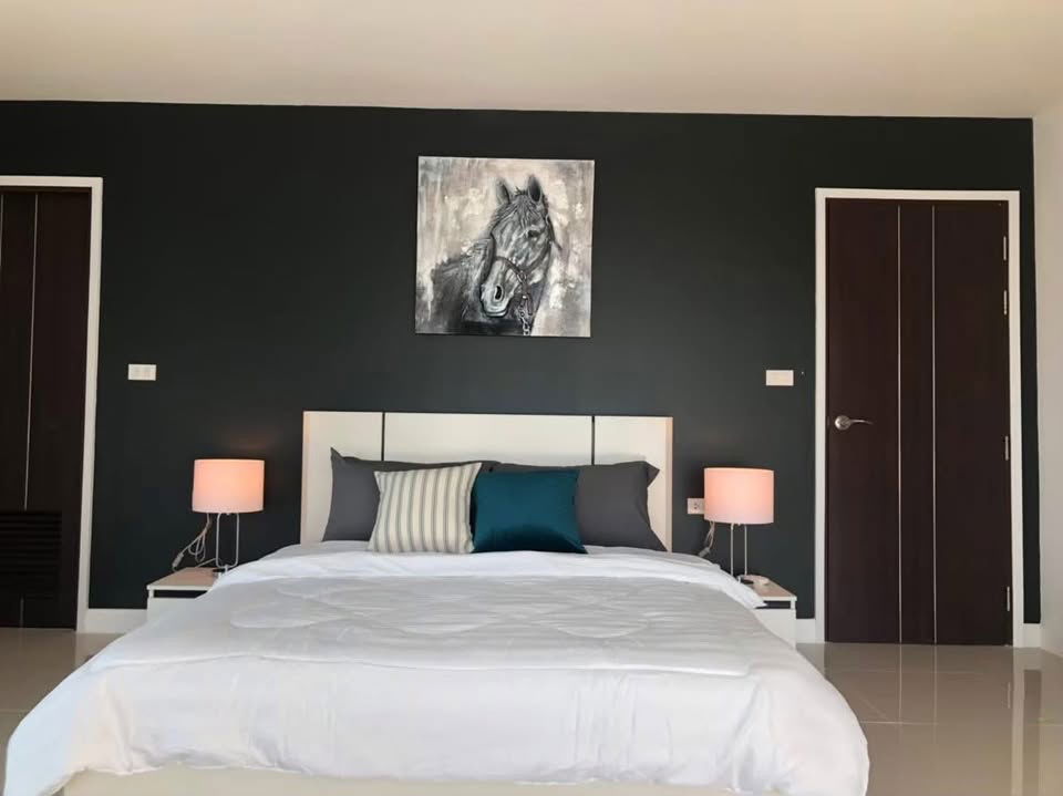 รูป เช่าคอนโดพร้อมเข้าอยู่ 80 ตรม. ใกล้เซ็นทรัลเฟส 20,000 บ. - รูปที่ 2/13