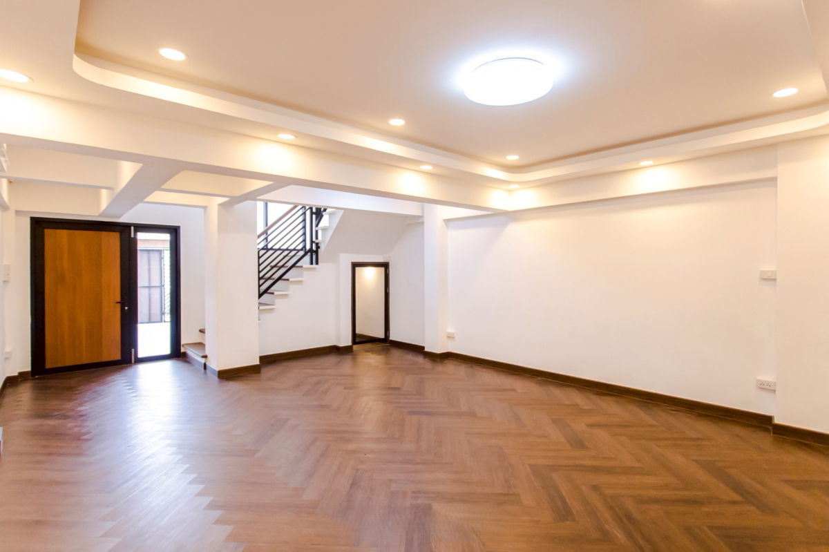 รูป S980 🏡 TOWNHOME 3 ชั้น รีโนเวทใหม่ทั้งหลัง 🏡 ประดิษฐ์มนูธรรม ซอย 10 หลือเพียง 7.29 ล้านบาท เท่านั้น!! - รูปที่ 5/34