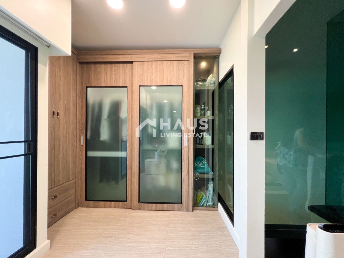 picture Baan Klangmuang Suksawat / 3 Bedrooms #TSSW025 - 6/17