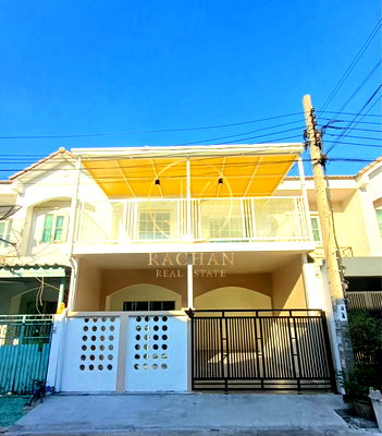 ทาวน์โฮม โรงเรียนนานาชาติเด่นหล้า : ขายด่วน ทาวน์เฮ้าส์ 2 ชั้น หมู่บ้านบัวทองธานี เนื้อที่ 20.5 ตร.ว พื้นที่ใช้สอย 130 ตร.ม