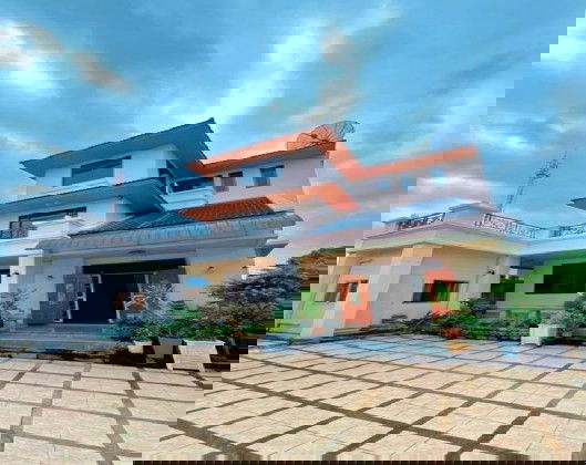 รูป ให้เช่าบ้านเดี่ยว 3 ชั้น พื้นที่ดิน 111 ตารางวา ซอยลาดพร้าว 93 / แอร์ 7 เครื่อง อยู่อาศัย หรือ เป็นสำนักงาน จดบริษัทได้ / Chinese Welcome - รูปที่ 1/12