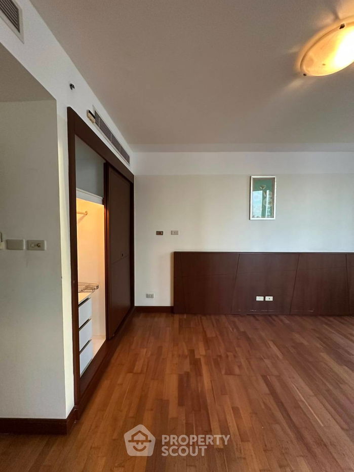 รูป คอนโด 3-ห้องนอน ที่ ออลซีซั่น แมนชั่น คอนโดมิเนียม ใกล้ BTS เพลินจิต (ID 2515987) - รูปที่ 10/20