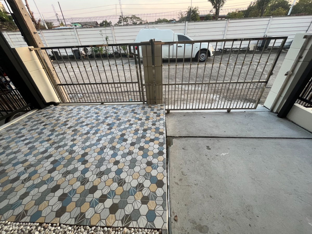 รูป ขายทาวน์เฮ้าส์ 2 ชั้น พฤกษาวิลล์ 57 พัฒนาการ ตกแต่งครบ พร้อมอยู่ 17.3 ตรว ไม่มีบ้านตรงข้าม - รูปที่ 9/23