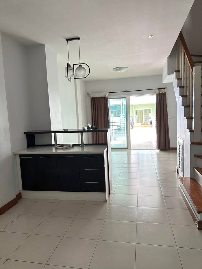 รูป ให้เช่าทาวน์เฮ้าส์ 3 ชั้น คาซ่า ซิตี้ นวลจันทร์2 ถ.คลองลำเจียก Line ID 0619636888 - รูปที่ 14/15