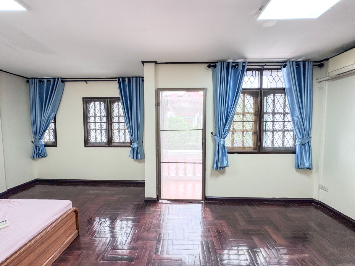 รูป WS6273 🏡 ให้เช่าบ้านเดี่ยว 2 ชั้น ย่านห้วยขวาง  ประชาราษฎร์บำเพ็ญ 20 ใกล้ MRT ห้วยขวาง เพียง 35,000 บาท / เดือน - รูปที่ 21/21