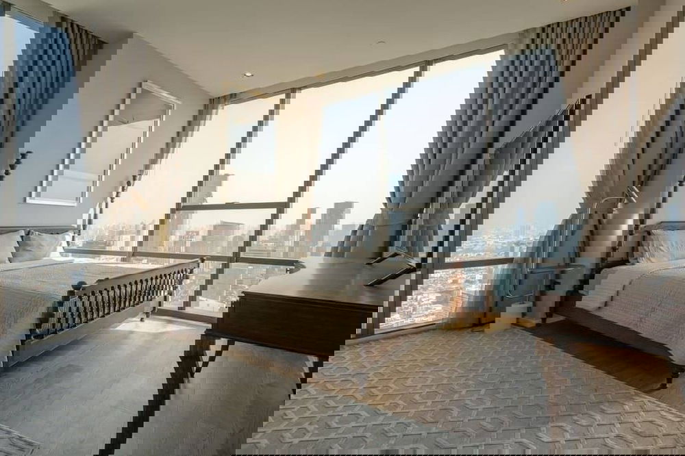 รูป ขาย- เช่า ! วิว Panoramic, วิวเมือง, ห้องทิศตะวันออก, ชั้นสูง47+, ตกแต่งสไตล์โมเดิร์น!  Code C20250200002...The Bangkok Sathorn, 2 นอน, 2 น้ำ, แต่งครบ - รูปที่ 6/11