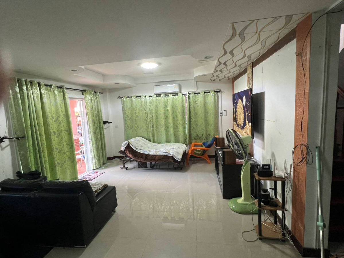 รูป ขายด่วน! บ้านเดี่ยวหลังใหญ่ 2 ชั้น เนื้อที่ 52.5 ตร.ว. - รูปที่ 6/20