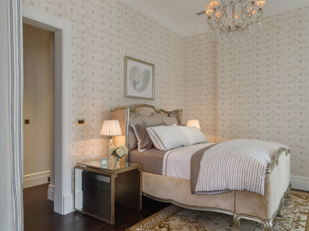 รูป คอนโดมิเนียมหรู 3 ห้องนอน ในทำเลที่ยอดเยี่ยม - รูปที่ 10/38