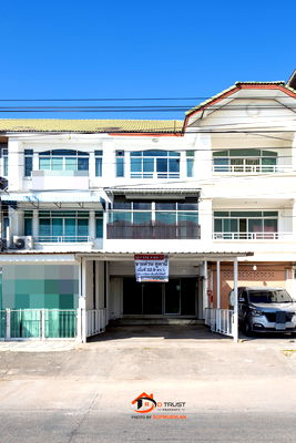 เช่าอาคารพาณิชย์ คลองหลวง ปทุมธานี : ให้เช่า ตึกแถว 3 ชั้น ตรงข้ามโลตัสคลองหลวง ปทุมธานี 32.9 ตร.ว