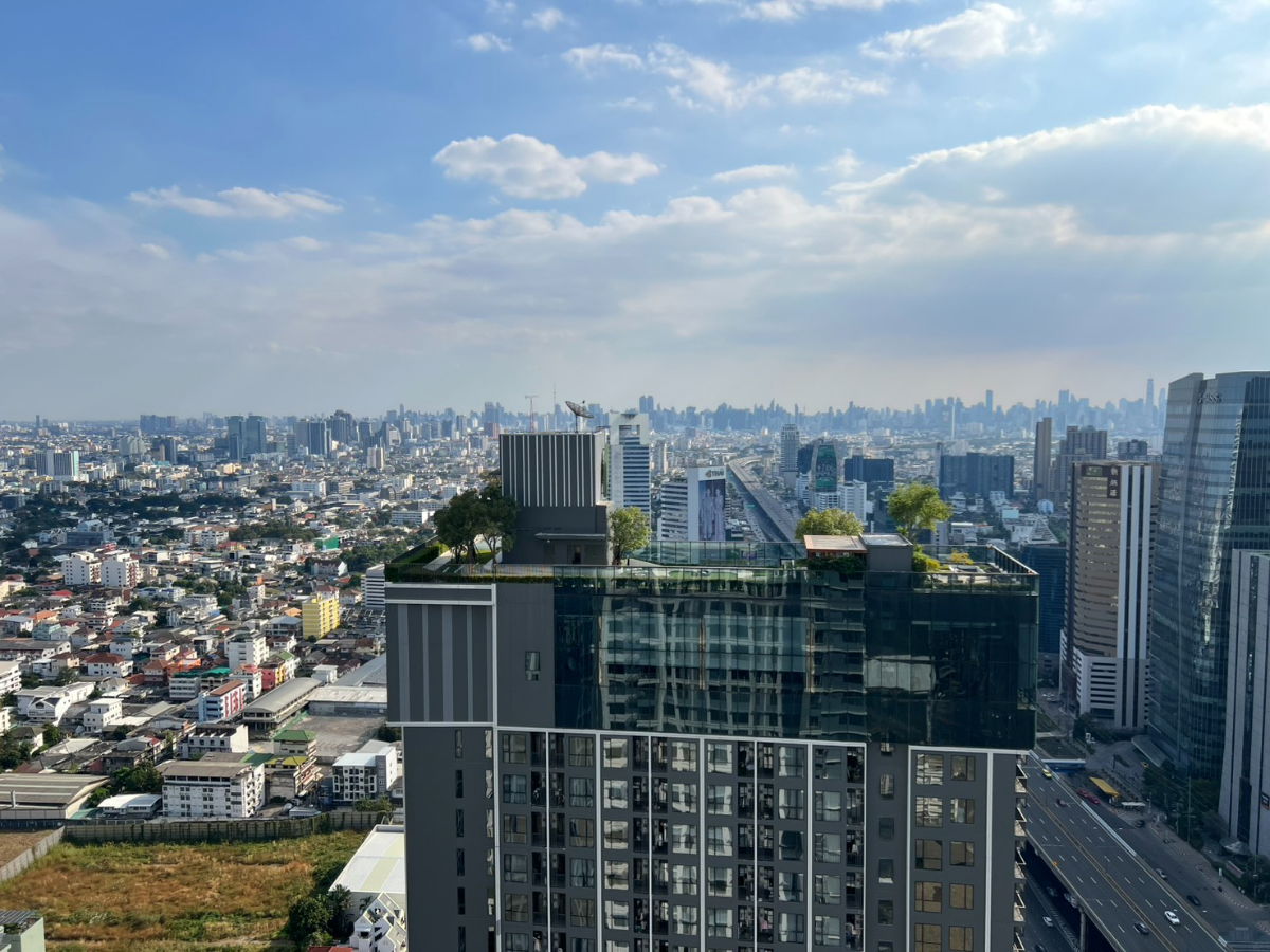 รูป ให้เช่าราคาถูก คอนโดห้องใหม่ The Saint Residences 2-Bed ชั้นสูง ห้องสวย - รูปที่ 12/12