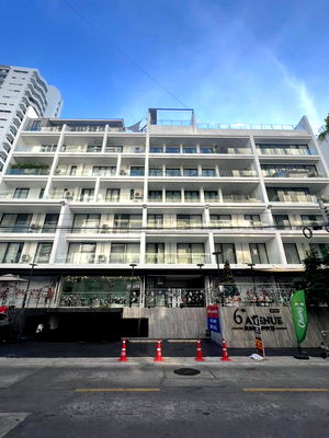 Shophouses for rent GMM Grammy : 🏪 Shop Space for Rent (Last Unit) @ 6th Avenue Sukhumvit 15 🚇 MRT Sukhumvit | Rent: 140,000 THB/month | Property Code RS4497